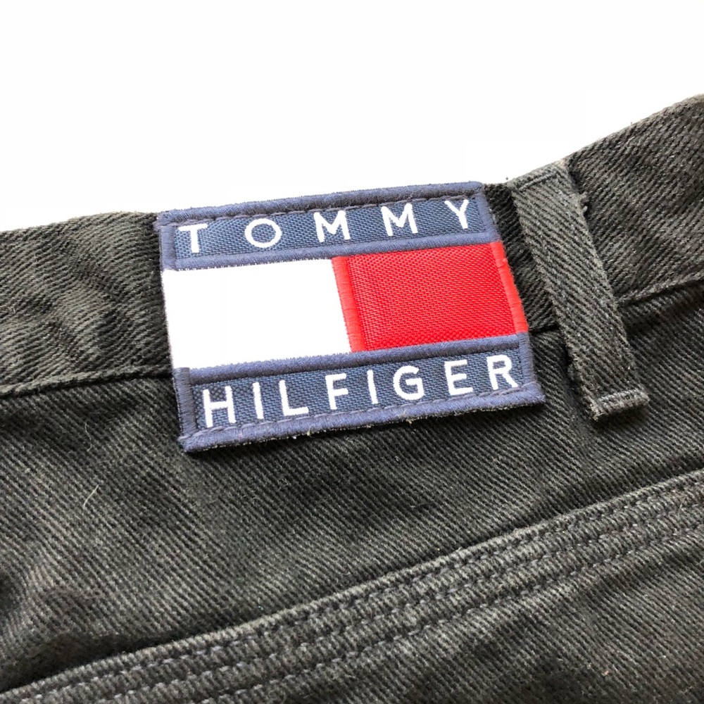VINTAGE FLAME!!! Tommy Hilfiger Black Denim Jorts.